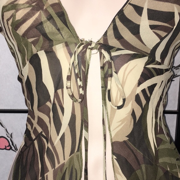 Top - Picture 2 of 4